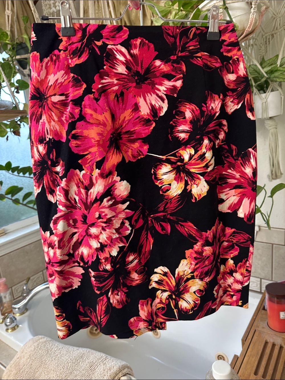 White House Black Market Black Pencil Skirt with Pink & Coral Floral Print